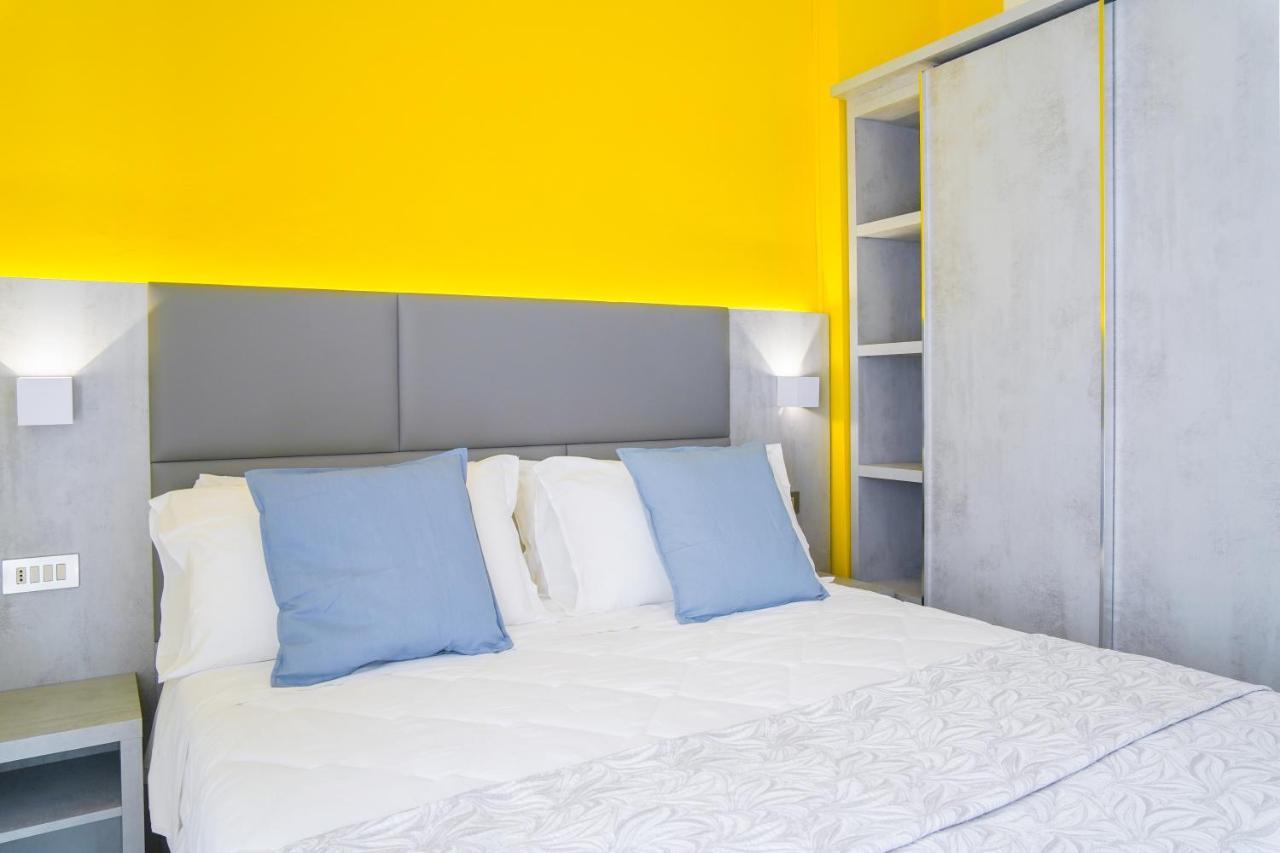 Hotel Mon Pays Rimini Exterior foto